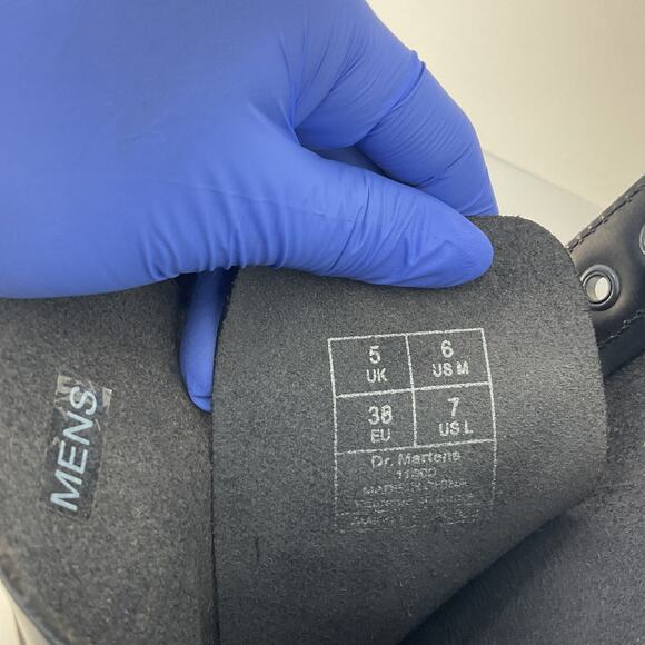 Dr. Martens 1B60 Black Leather Lace Up Combat Boots Size Unisex Mens 6/ W 7 - Picture 6 of 7
